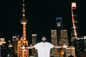 絕美夜景！詹姆斯曬昨晚在外灘拍照組圖：上海的夜晚和高度