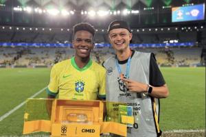 天賦拉滿！18歲埃斯特旺倒鉤斬首球+獲MVP，切爾西巴西雙豪門首發(fā)