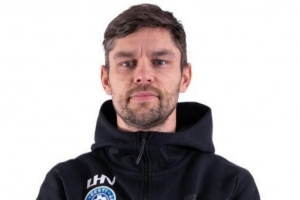 愛沙尼亞主帥：對加圖索進行了詳細研究，我們要作為團隊踢比賽