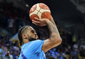 西班牙危！多西6投5中砍下14分 首節(jié)希臘31比20領先