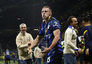 莫雷托：紐卡夏窗報(bào)價(jià)弗拉泰西被國(guó)米拒絕 那不勒斯截胡博尼失敗