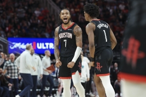 阿門：現(xiàn)役球員沒人能去打NFL 惠特摩爾看起來擅長橄欖球