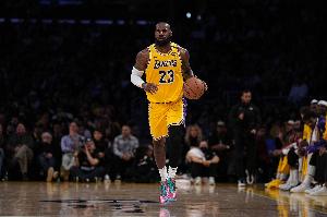 巴克利：我唯一討厭詹姆斯之處在于 你不說他是GOAT就好像不愛國