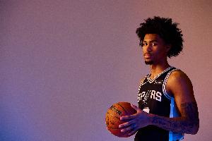 刺媒：哈珀不太可能在季前賽登場 但并未排除在揭幕戰(zhàn)復(fù)出可能性