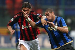 無(wú)人問(wèn)津！阿德里亞諾：足壇沒(méi)人關(guān)心我了，只有一個(gè)人還打電話來(lái)