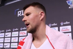 波津：我現(xiàn)在30歲 正是籃球運(yùn)動(dòng)員打出高水平籃球的最佳年紀(jì)