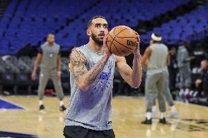 直播吧：前NBA球員特雷弗林-奎因已經(jīng)與廣東完成簽約