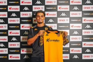 虎父犬子！官方：20歲小羅兒子若昂-門德斯加盟赫爾城U21梯隊