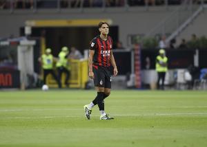 都體：魔笛和拉比奧特是米蘭固定首發(fā)，里奇踢不上球進(jìn)不了國家隊(duì)