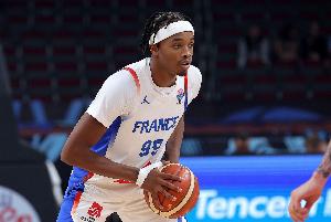 Shams：庫利巴利接受右手拇指韌帶修復手術 預計缺席部分常規(guī)賽