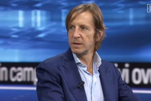 安布：國(guó)米在禁區(qū)邊緣缺乏技術(shù)含量，沒(méi)有能突破和盤帶的球員