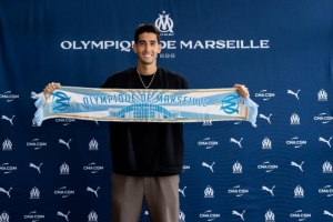 記者：馬賽后衛(wèi)阿格德頭部遭撞擊，無(wú)緣出戰(zhàn)皇馬