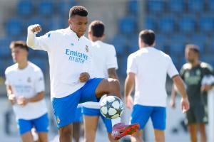 馬卡：皇馬備戰(zhàn)歐冠前夕遭西甲突擊藥檢，俱樂(lè)部表示“十分反常”