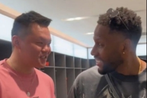 三步之內(nèi)拳快！威姆斯：朱芳雨要來當(dāng)我的拳擊教練嗎????