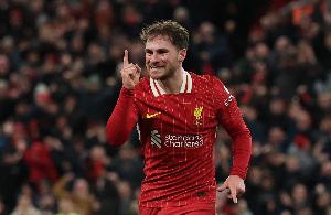 記者：伊薩克、麥卡利斯特參加利物浦訓(xùn)練，但柯蒂斯-瓊斯仍缺席