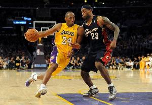 魔獸對比喬科詹：科比得分最強(qiáng) 喬丹贏球最多 老詹生涯最長最全面