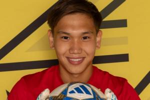 英雄出少年！18歲哈薩克門將歐冠首秀撲點 這才是他第2場成年比賽