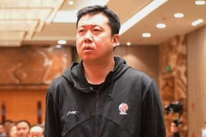 媒體人：王治郅身份特殊無(wú)法全職進(jìn)入國(guó)家隊(duì) 但近年來(lái)他有召必到