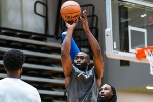 新賽季看你的！凱爾特人官方曬杰倫-布朗訓(xùn)練照