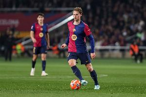 德科：希望巴薩贏得本賽季歐冠冠軍，我們和德容續(xù)約不會(huì)有問(wèn)題