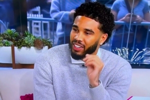 塔圖姆：沒(méi)有關(guān)閉新賽季復(fù)出的大門 現(xiàn)在每周六練