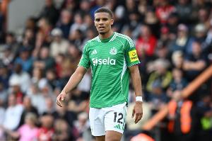 佳夫：英超的長傳球真多，我更熟悉四后衛(wèi)但是三后衛(wèi)也沒問題