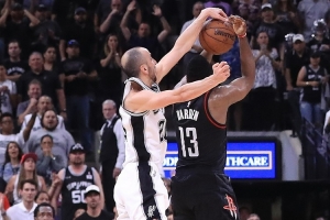 楊毅：馬努在馬刺打第6人是解決攻堅難題 巔峰鄧肯當時僅次于鯊魚