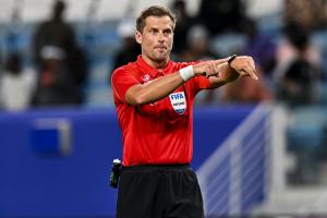 直播吧：澳大利亞裁判亞歷山大-金將執(zhí)法亞泰vs海牛保級大戰(zhàn)