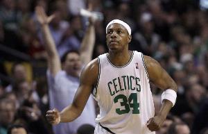 命硬！25年前的今天：皮爾斯被人連捅11刀 隨后的賽季打滿82場