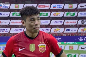 李帥：我的小榮譽和球隊大哥比不值一提，任何榮譽都是屬于他們的