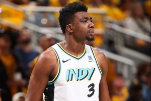 上賽季場均6.5分3.8板！美記：托布與騎士簽的是無保障合同