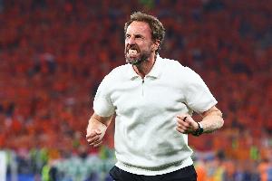 英媒：曼聯(lián)已將索斯蓋特作為阿莫林備選！拉爵近幾周與他聯(lián)系頻密