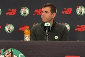 除了塔圖姆其他人全體都健康？斯蒂文斯：據(jù)我所知 是的