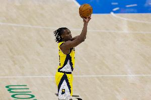 哈利缺陣&特納離隊(duì)！內(nèi)姆哈德談首發(fā)變化：內(nèi)姆哈德將掌控節(jié)奏