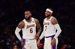 基揚(yáng)-安東尼評(píng)歷史總統(tǒng)山球員：?jiǎn)痰?詹姆斯 科比 我爸