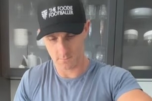 郵報(bào)：前英超球員皮尤退役后成為美食博主，分享健康食譜并教做菜