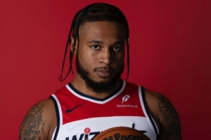 惠特摩爾：在火箭時(shí)我感覺每場(chǎng)比賽都該上場(chǎng) 但我防守確實(shí)不達(dá)標(biāo)