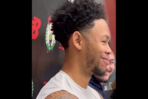 安芬尼-西蒙斯：訓(xùn)練營(yíng)強(qiáng)度很高 我們正努力熟悉彼此過(guò)程很愉快