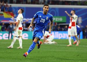 官方：扎卡尼訓(xùn)練中受傷退出意大利隊名單，皮科利遞補入選