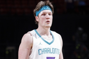 黃蜂主帥：克尼佩爾每天都想要變得更強(qiáng) 他會(huì)扮演重要角色