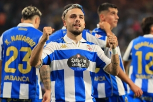 西乙格局初顯：拉科、桑坦德兩支老牌勁旅強(qiáng)勢(shì)領(lǐng)跑 沖甲懸念陡增