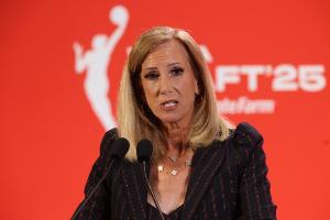 美媒：WNBA最新提案頂薪由25萬刀→85萬刀 底薪7.8萬刀→30萬刀