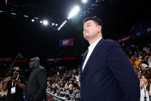 45歲姚明可以領(lǐng)養(yǎng)老金了 但福利還不止這些