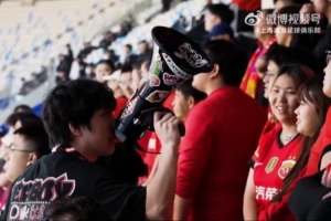 【比賽日Vlog】中超第27輪，青島海牛3-4上海海港的精彩瞬間