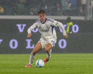 帕斯：小球迷們穿我球衣是我的榮幸 能夠?yàn)閲谊?duì)效力是一種榮耀