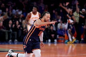 媒體人：西部有四五支球隊有總冠軍實力 東部就尼克斯有點機(jī)會