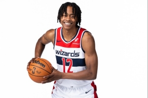 有點(diǎn)實(shí)力！奇才6號(hào)秀特雷-約翰遜半場(chǎng)10中6&三分5中3砍15分2板2助