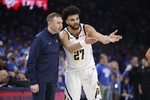 穆雷談阿德爾曼：他信任所有人 給球員很大自由度 他是進(jìn)攻天才