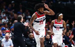 可圈可點(diǎn)！巴格利替補(bǔ)9分鐘不懼恩比德 拿到6分3板3助1斷