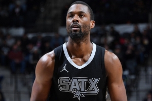 哈里森-巴恩斯：當球隊需要時總有人站出來 漫長的賽季要保持健康